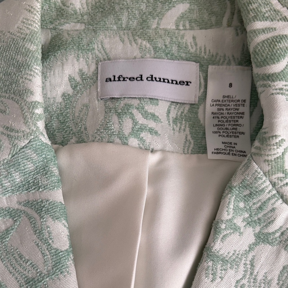 Alfred Dunner Mint Green and White Floral Blazer Size 8 in good condition - Picture 2 of 8